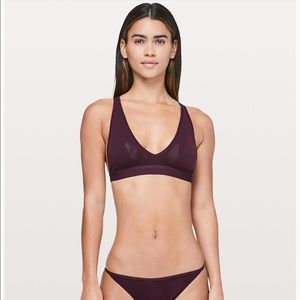 Lululemon A Little Bit Closer Bralette